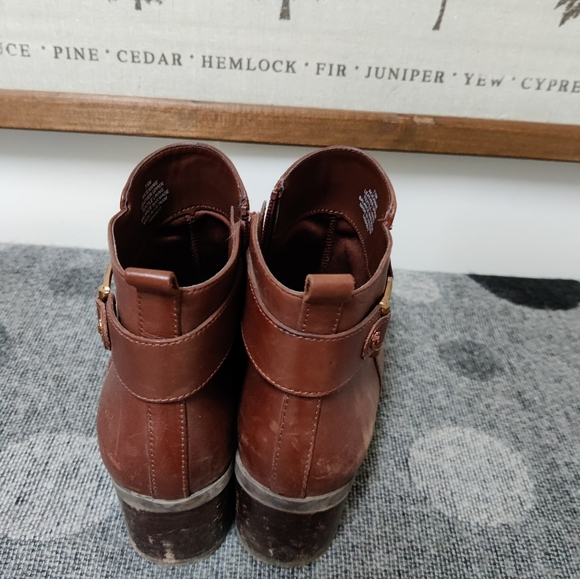 Anne Klein Leather Boots - 7 - Picture 5 of 7